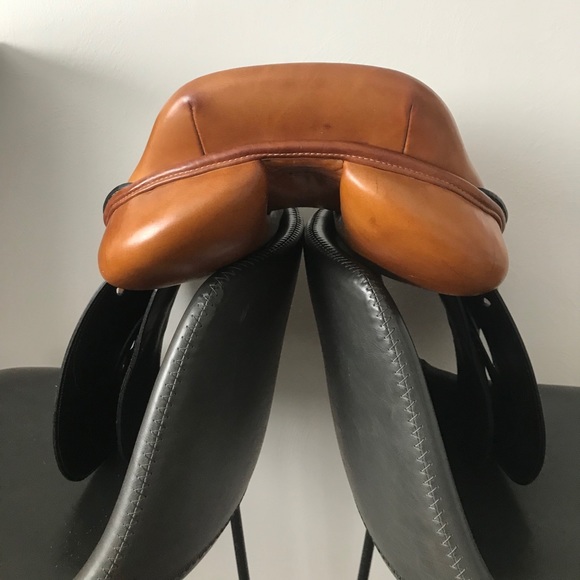 M Toulouse Noelle saddle - 17" medium tree - Picture 2 of 8